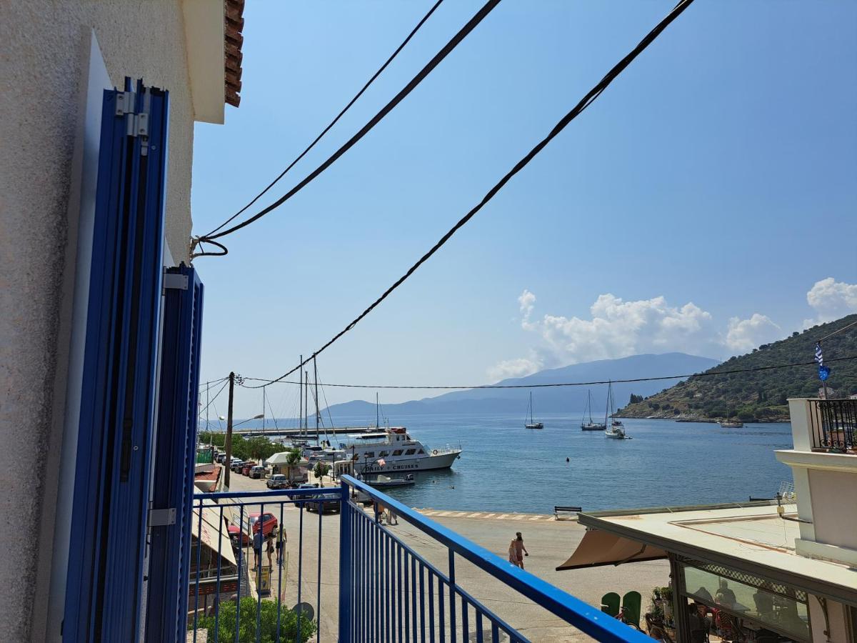 Blue Moon Apartment Agia Efimia 外观 照片